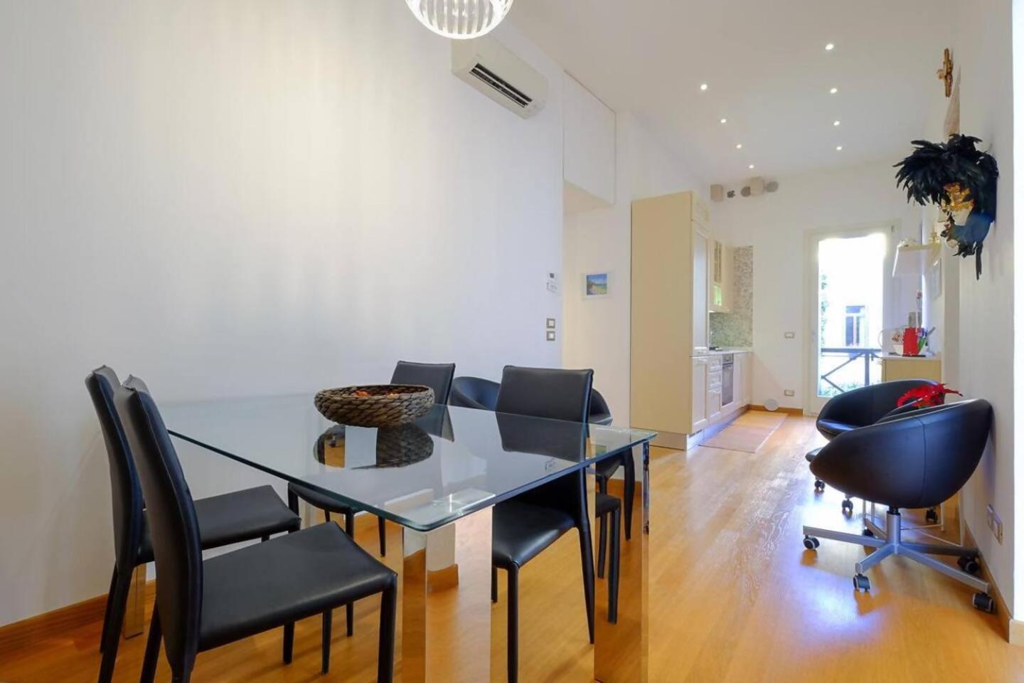 Rio Ca Foscari A San Pantalon Apartment Venesia Bagian luar foto
