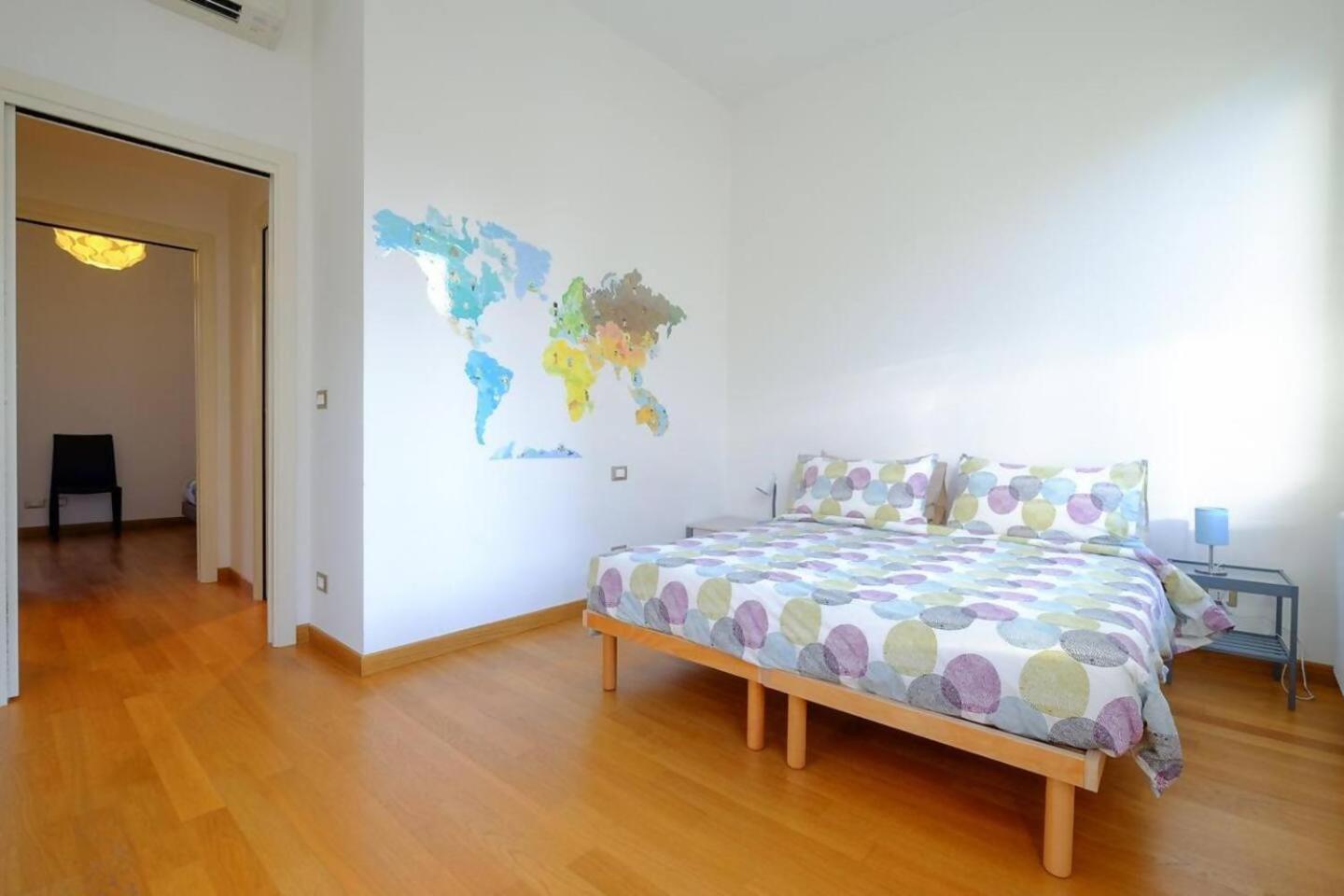 Rio Ca Foscari A San Pantalon Apartment Venesia Bagian luar foto