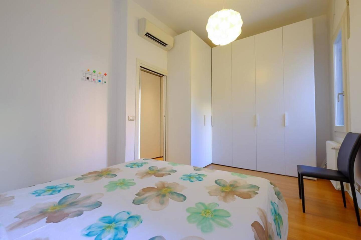 Rio Ca Foscari A San Pantalon Apartment Venesia Bagian luar foto