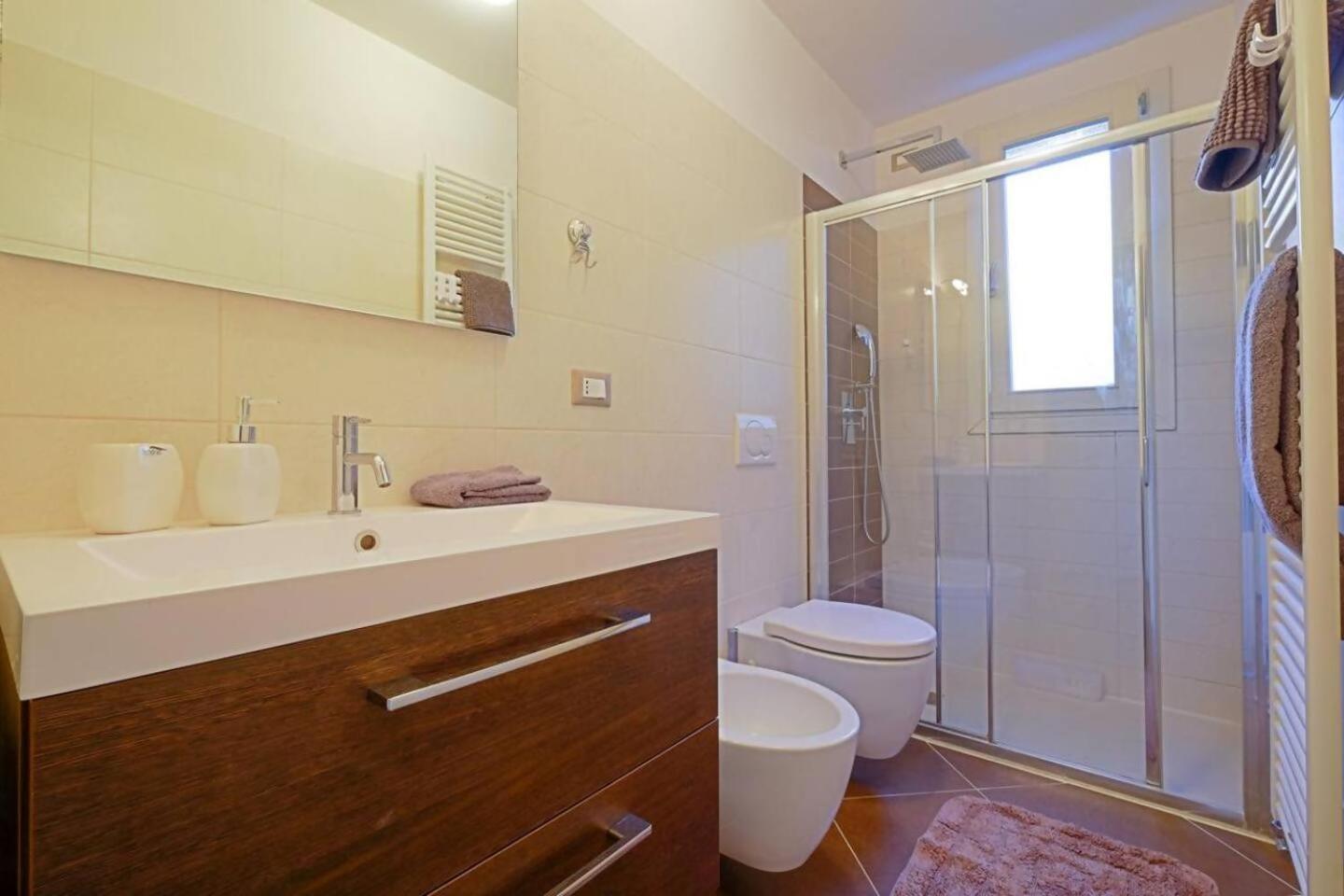 Rio Ca Foscari A San Pantalon Apartment Venesia Bagian luar foto