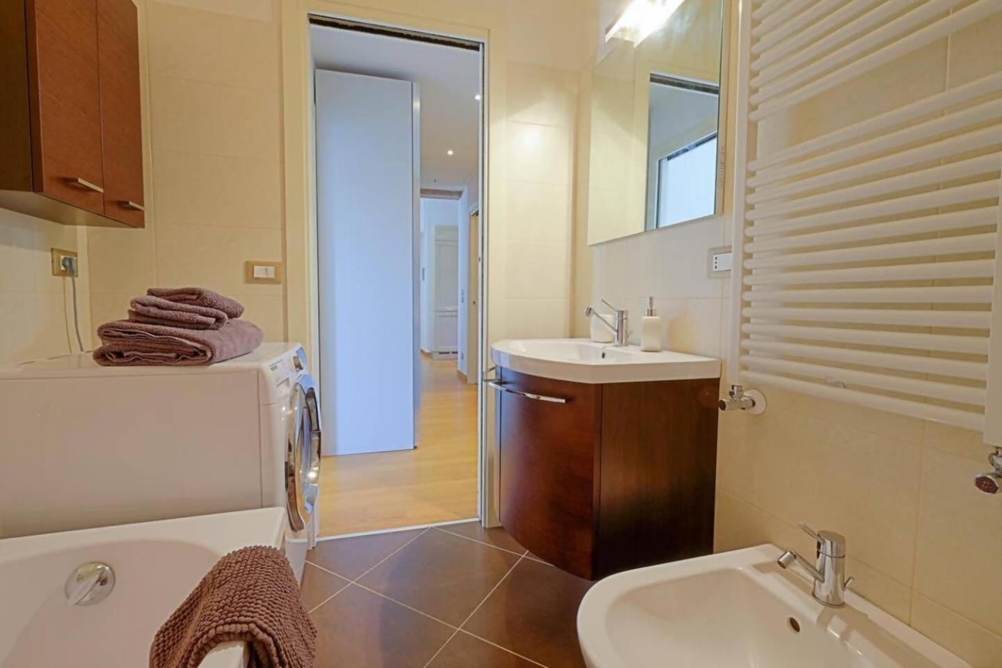 Rio Ca Foscari A San Pantalon Apartment Venesia Bagian luar foto