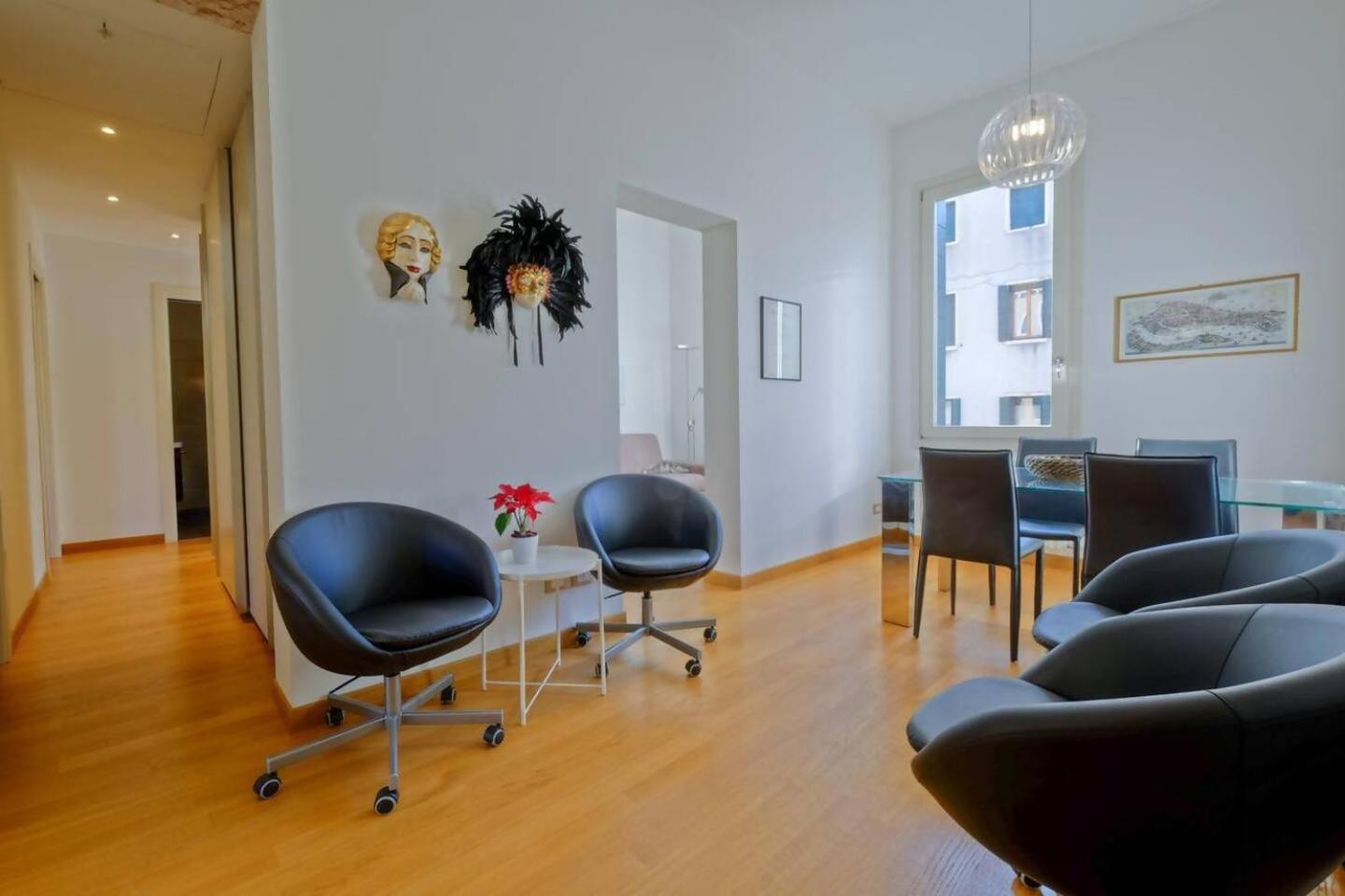 Rio Ca Foscari A San Pantalon Apartment Venesia Bagian luar foto